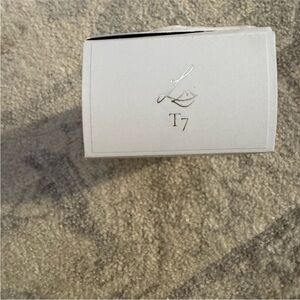 Lisa elridge skin enhancing serum t7